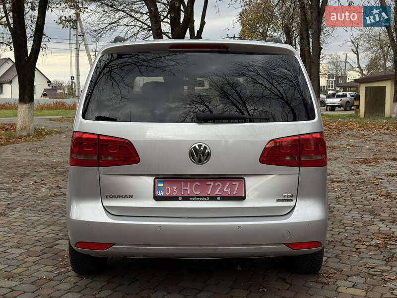 Мінівен Volkswagen Touran 2013 в Тячеві