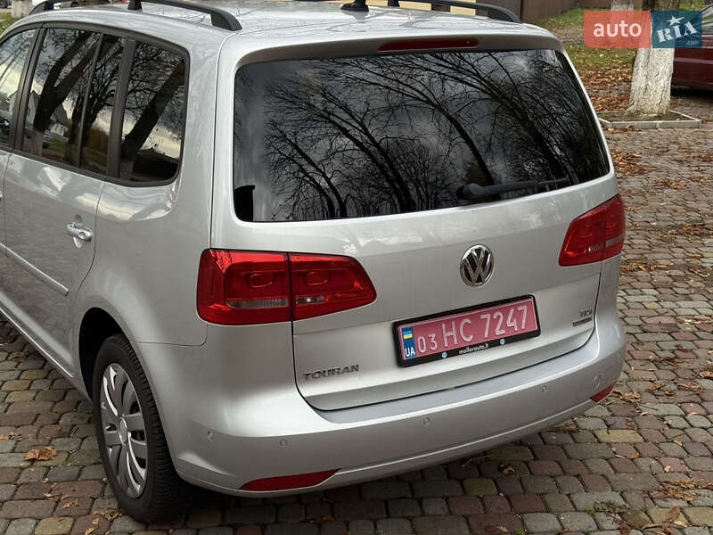 Мінівен Volkswagen Touran 2013 в Тячеві