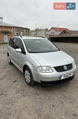 Минивэн Volkswagen Touran 2005 в Виннице