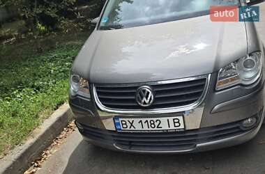 Мінівен Volkswagen Touran 2009 в Вінниці