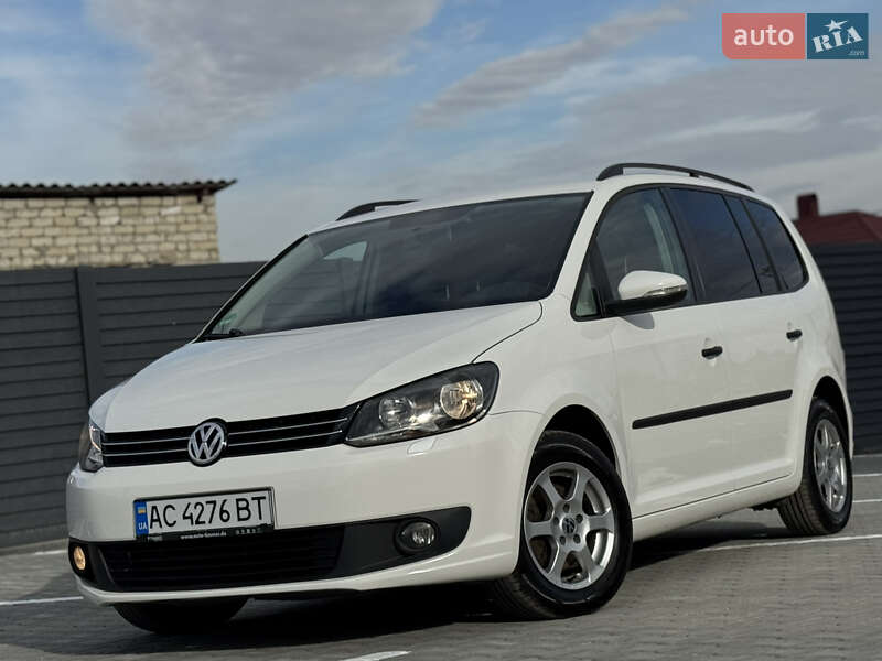 Минивэн Volkswagen Touran 2012 в Дубно