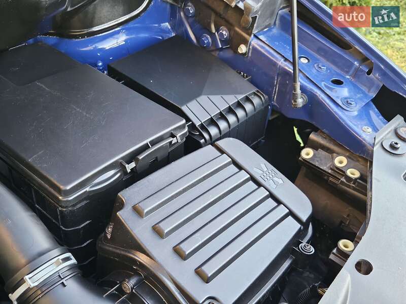 Минивэн Volkswagen Touran 2004 в Дрогобыче