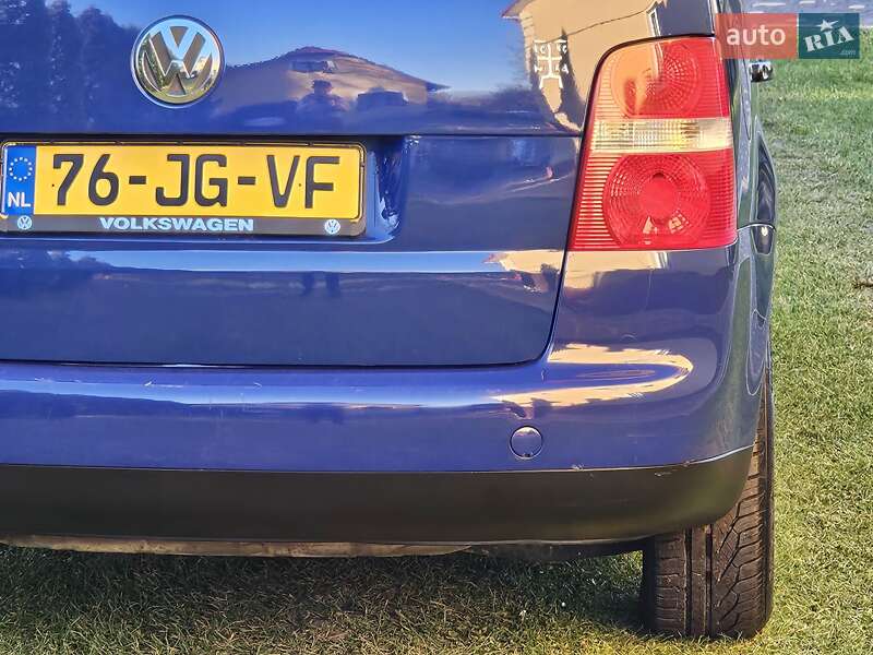 Минивэн Volkswagen Touran 2004 в Дрогобыче