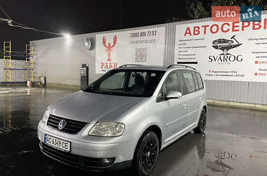 Минивэн Volkswagen Touran 2006 в Киеве
