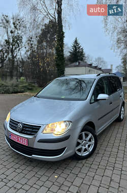 Минивэн Volkswagen Touran 2007 в Виннице