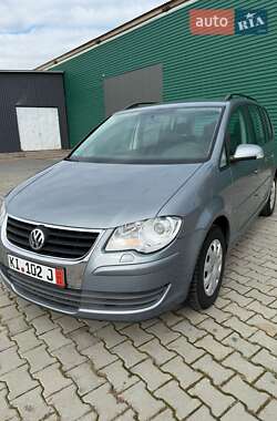 Мінівен Volkswagen Touran 2009 в Хусті