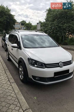 Мінівен Volkswagen Touran 2011 в Рівному