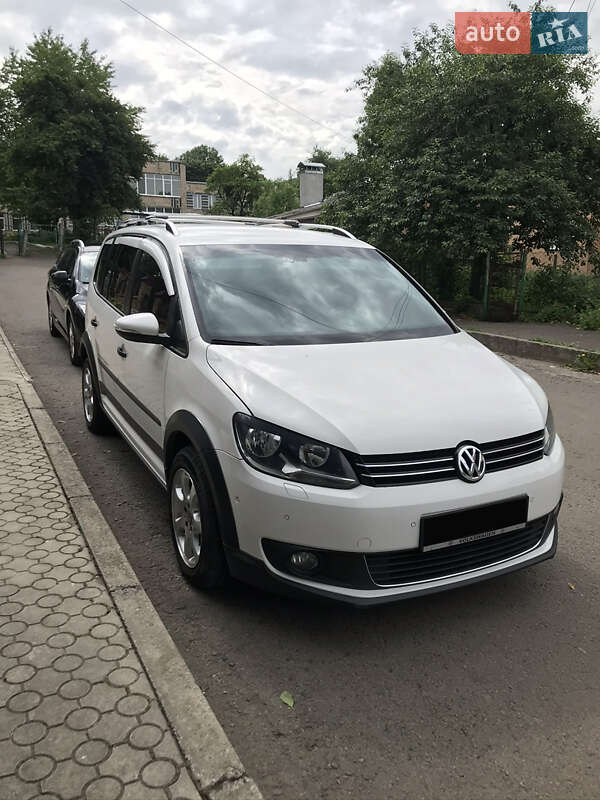 Volkswagen Touran 2011