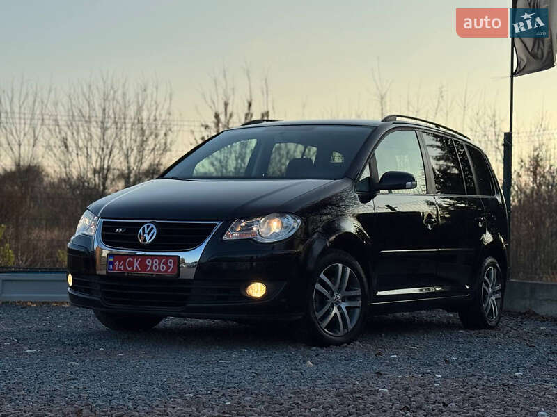 Минивэн Volkswagen Touran 2008 в Дрогобыче