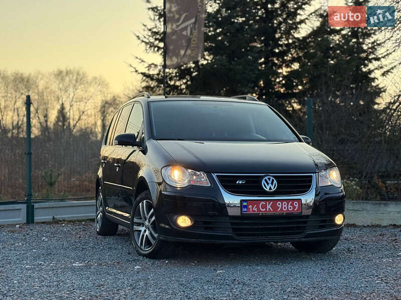 Минивэн Volkswagen Touran 2008 в Дрогобыче
