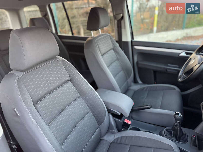 Минивэн Volkswagen Touran 2008 в Дрогобыче