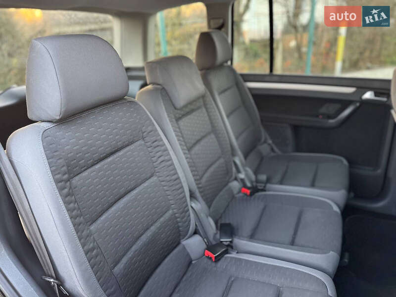 Минивэн Volkswagen Touran 2008 в Дрогобыче