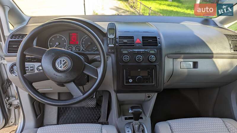 Минивэн Volkswagen Touran 2004 в Ровно фото 2 Минивэн Volkswagen Touran 2004 в Ровно