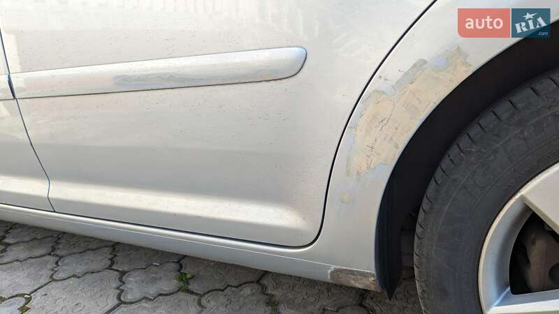 Минивэн Volkswagen Touran 2004 в Ровно фото 7 Минивэн Volkswagen Touran 2004 в Ровно