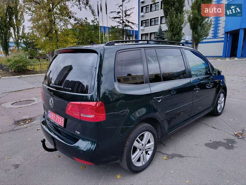 Минивэн Volkswagen Touran 2013 в Киеве фото 11 Минивэн Volkswagen Touran 2013 в Киеве