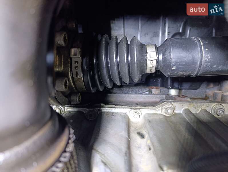 Минивэн Volkswagen Touran 2013 в Киеве фото 50 Минивэн Volkswagen Touran 2013 в Киеве