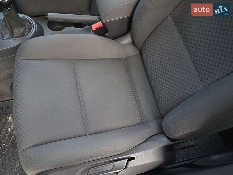 Минивэн Volkswagen Touran 2005 в Тернополе