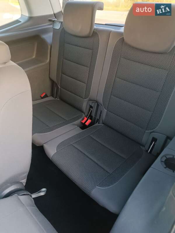 Минивэн Volkswagen Touran 2012 в Радивилове фото 14 Минивэн Volkswagen Touran 2012 в Радивилове