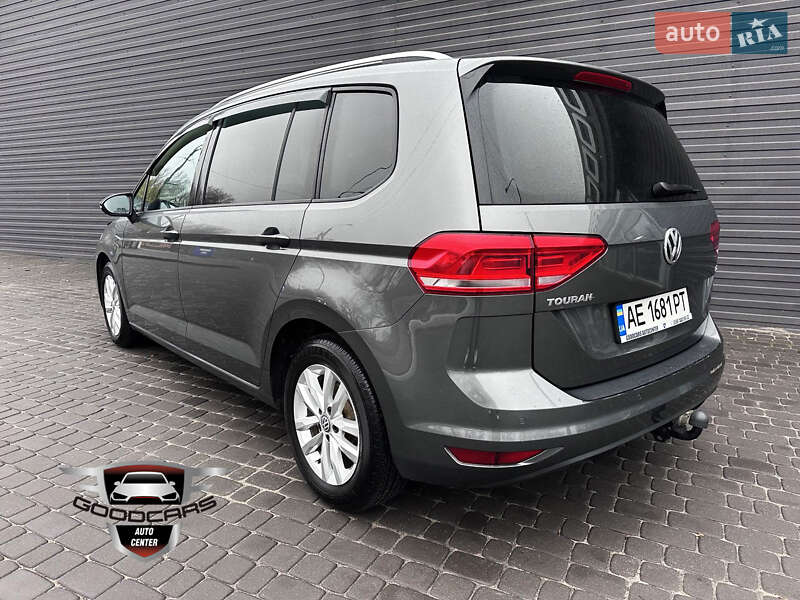 Мікровен Volkswagen Touran 2016 в Кам'янському