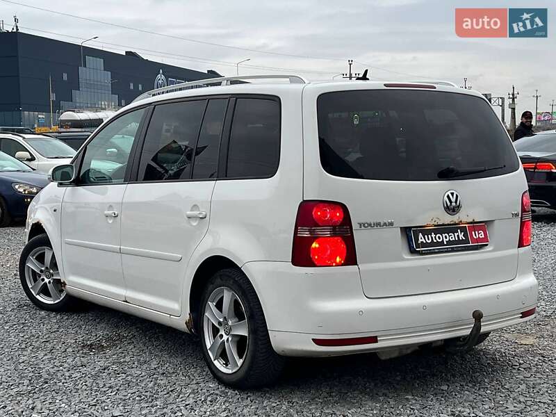 Минивэн Volkswagen Touran 2009 в Львове