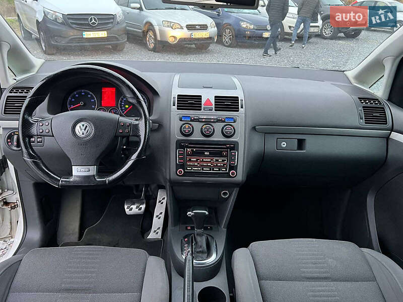 Минивэн Volkswagen Touran 2009 в Львове