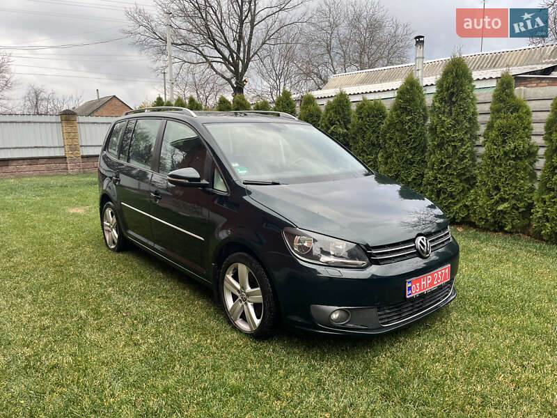 Минивэн Volkswagen Touran 2011 в Чигирине
