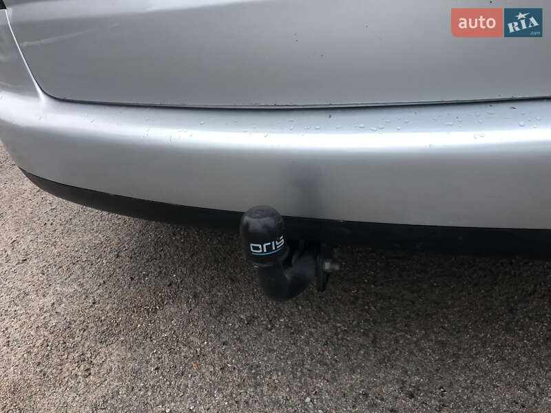 Минивэн Volkswagen Touran 2005 в Ровно фото 18 Минивэн Volkswagen Touran 2005 в Ровно