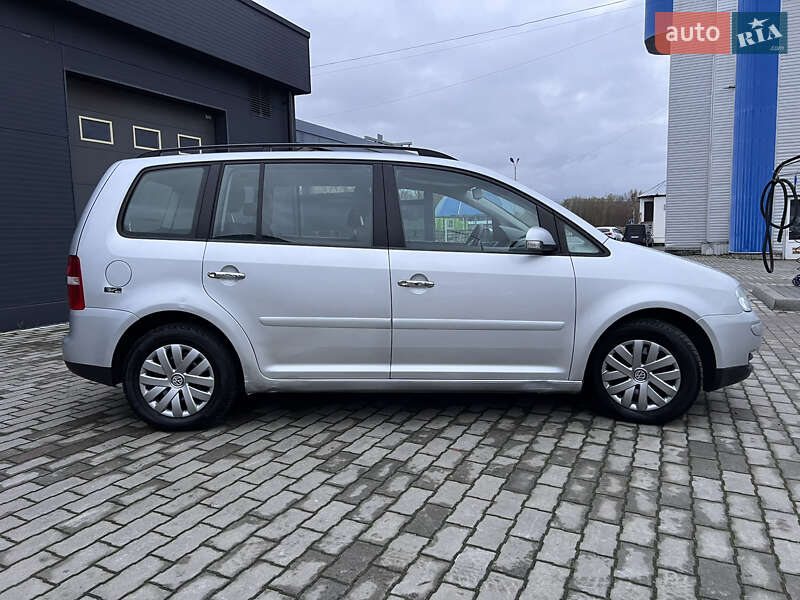 Минивэн Volkswagen Touran 2005 в Малине фото 9 Минивэн Volkswagen Touran 2005 в Малине