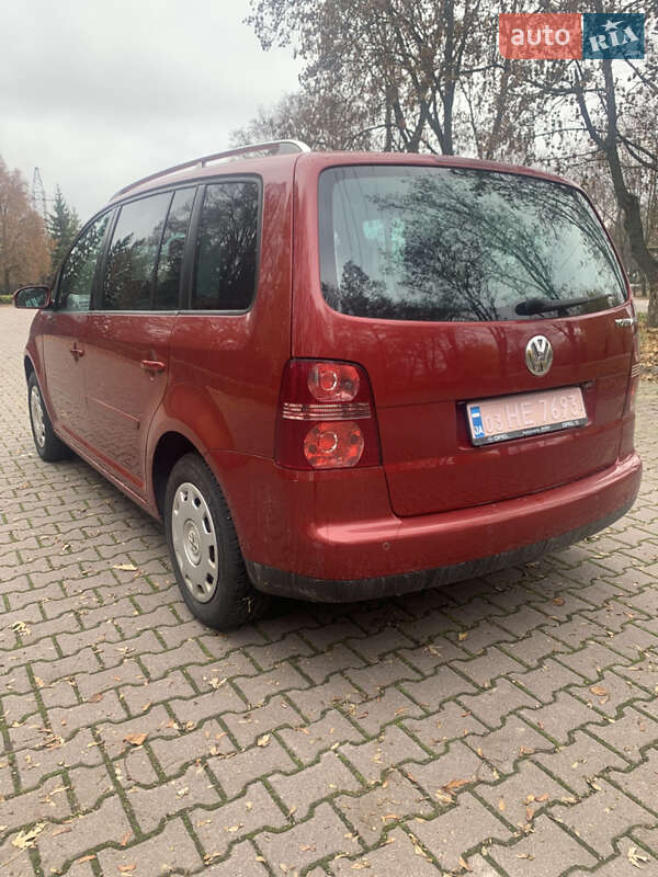 Минивэн Volkswagen Touran 2004 в Миргороде