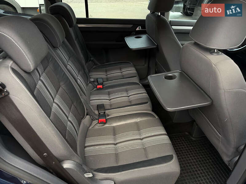 Минивэн Volkswagen Touran 2012 в Харькове