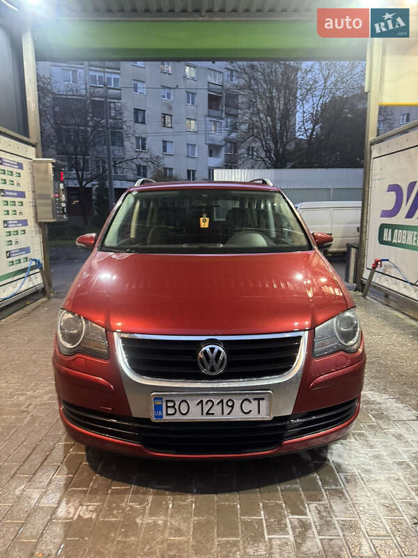 Минивэн Volkswagen Touran 2009 в Тернополе