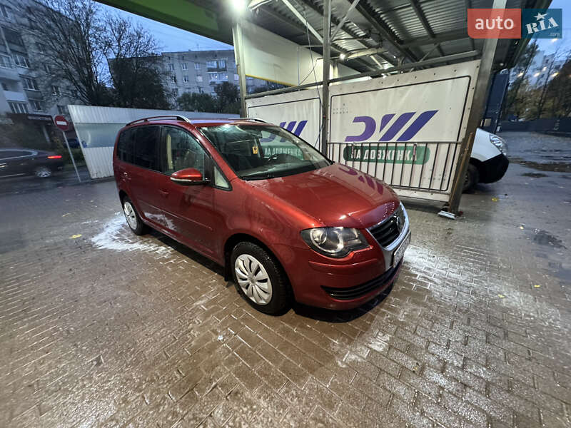Минивэн Volkswagen Touran 2009 в Тернополе