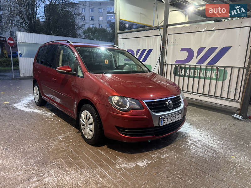 Минивэн Volkswagen Touran 2009 в Тернополе