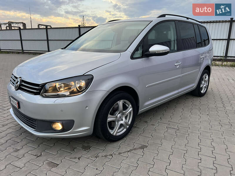 Volkswagen Touran 2011