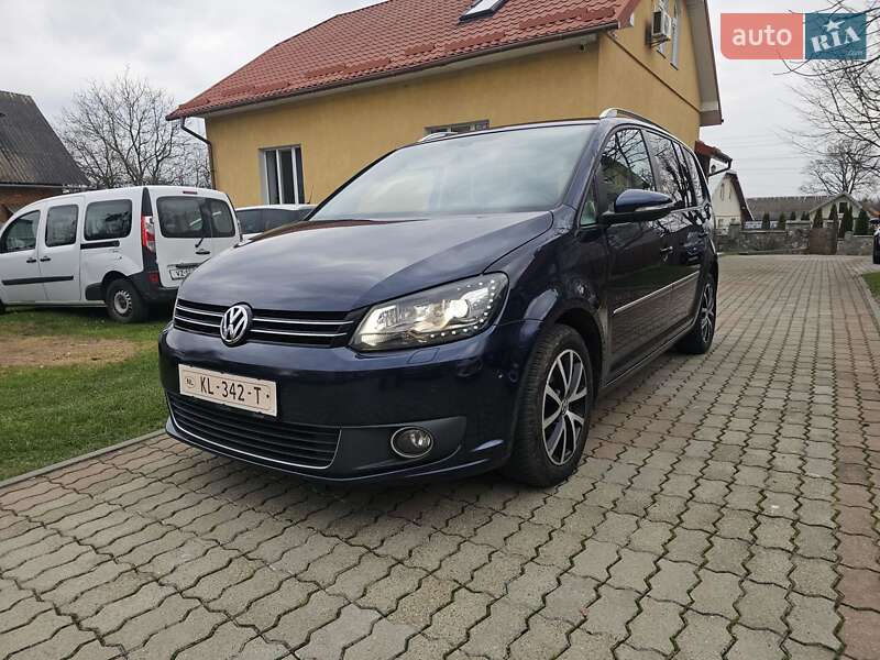 Минивэн Volkswagen Touran 2012 в Стрые