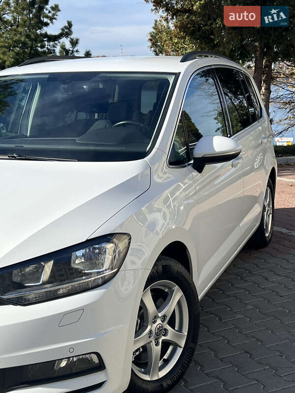 Микровэн Volkswagen Touran 2020 в Тернополе