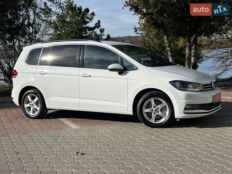 Микровэн Volkswagen Touran 2020 в Тернополе
