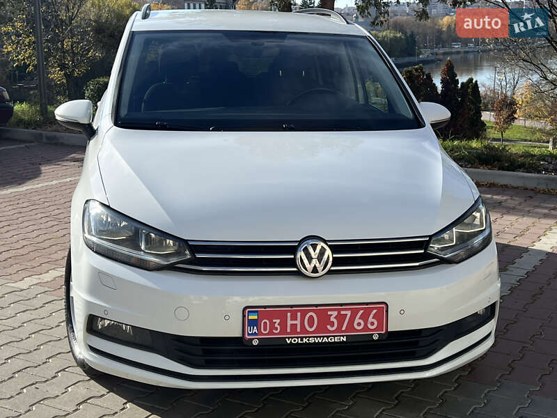 Микровэн Volkswagen Touran 2020 в Тернополе