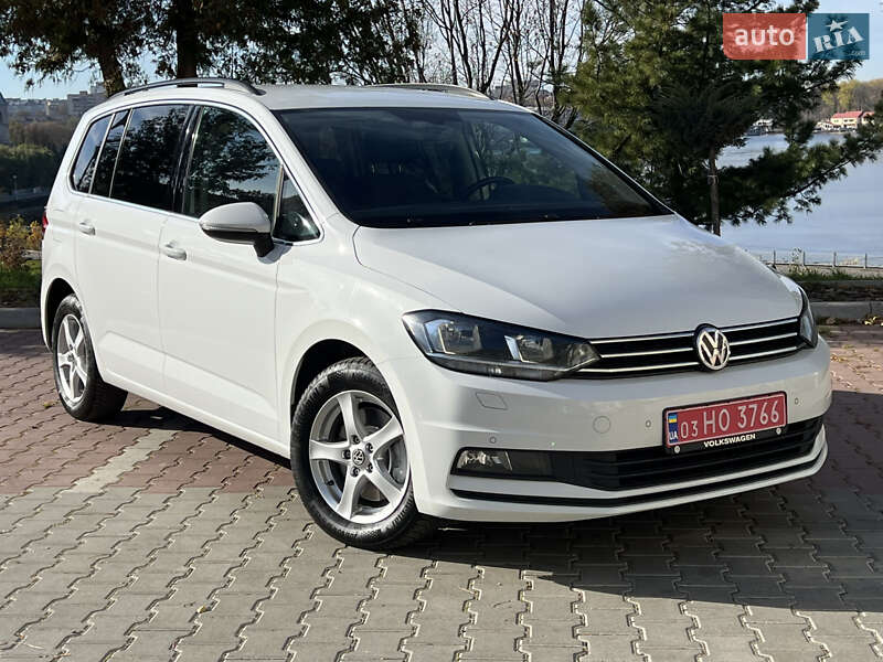 Микровэн Volkswagen Touran 2020 в Тернополе