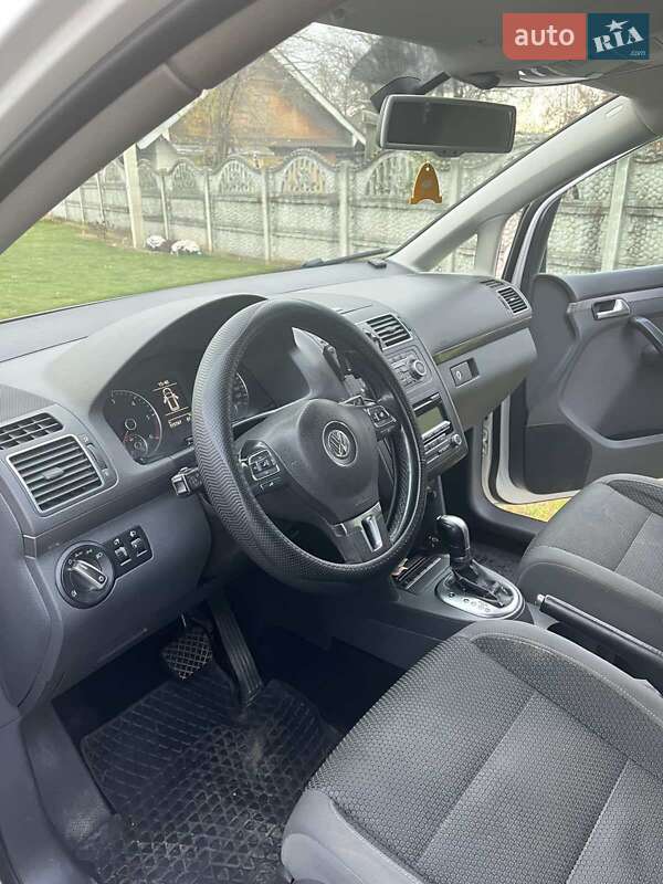 Мінівен Volkswagen Touran 2010 в Калуші фото 5 Мінівен Volkswagen Touran 2010 в Калуші