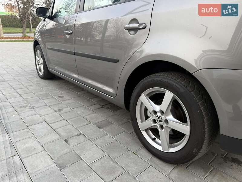 Минивэн Volkswagen Touran 2007 в Белой Церкви