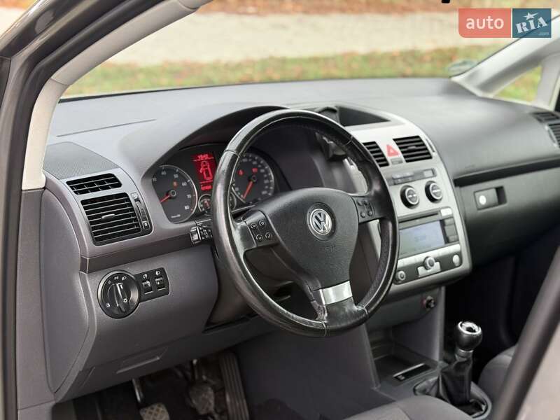 Минивэн Volkswagen Touran 2007 в Белой Церкви