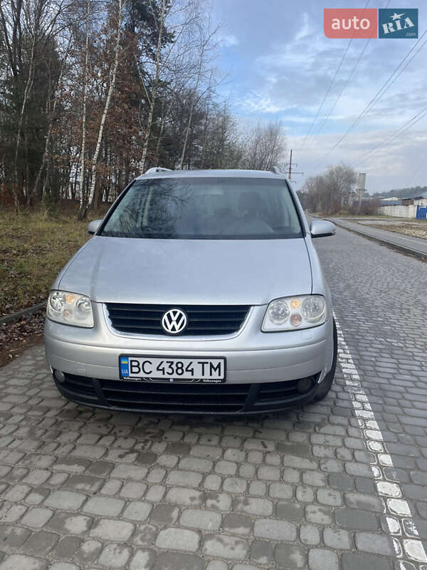 Минивэн Volkswagen Touran 2006 в Новояворовске фото 4 Минивэн Volkswagen Touran 2006 в Новояворовске