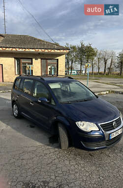 Мінівен Volkswagen Touran 2007 в Полонному