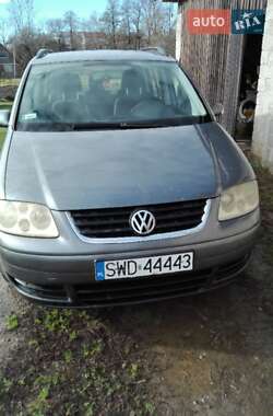 Мінівен Volkswagen Touran 2004 в Тячеві