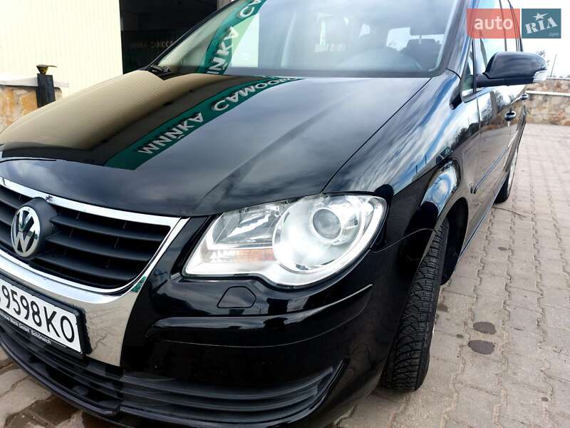Мінівен Volkswagen Touran 2007 в Чернівцях фото 6 Мінівен Volkswagen Touran 2007 в Чернівцях