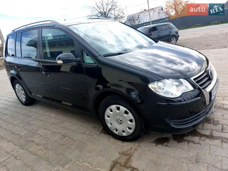 Мінівен Volkswagen Touran 2007 в Чернівцях фото 12 Мінівен Volkswagen Touran 2007 в Чернівцях