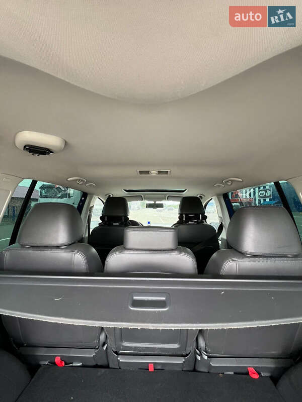 Минивэн Volkswagen Touran 2007 в Луцке