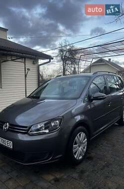 Минивэн Volkswagen Touran 2015 в Стрые