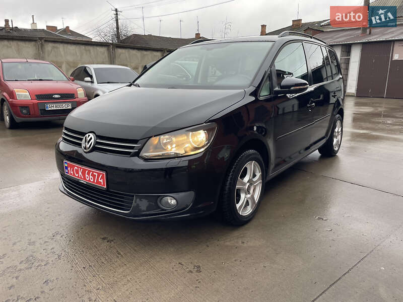 Volkswagen Touran 2011